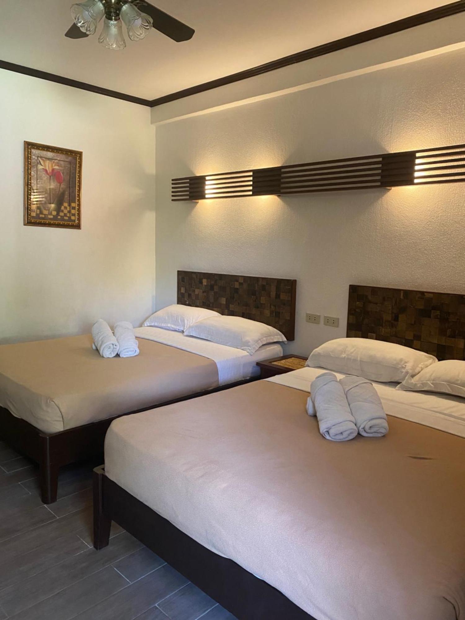 El Puerto Marina Beach Resort & Vacation Club Lingayen Extérieur photo